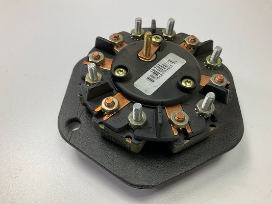 Phillips 15-753 7-Way Low Profile Trailer Receptacle Socket, 12V 30 Amp