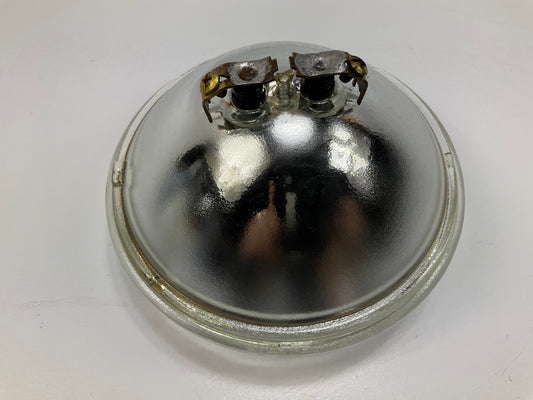 (2) Pilot 4419 Sealed Beam Headlight Lamp Light Bulb 12V 35W