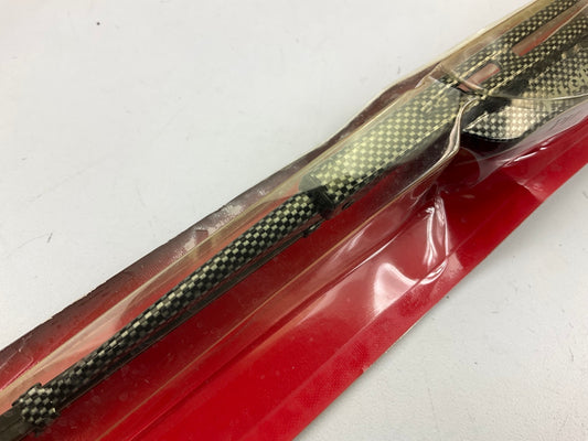 Pilot WBG-18CF - GTR 18'' Black Carbon Fiber Wiper Blade