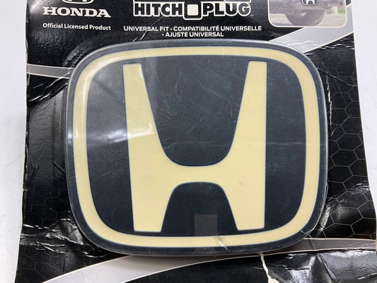 OPEN BOX Plasticolor 002293 Trailer Hitch Plug For Honda (1-1/4'' Or 2'' Receiver)