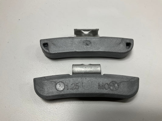 Plombco MCPS-1-25 Wheel Balance Weights 2.25 Oz Each - Box Of 25