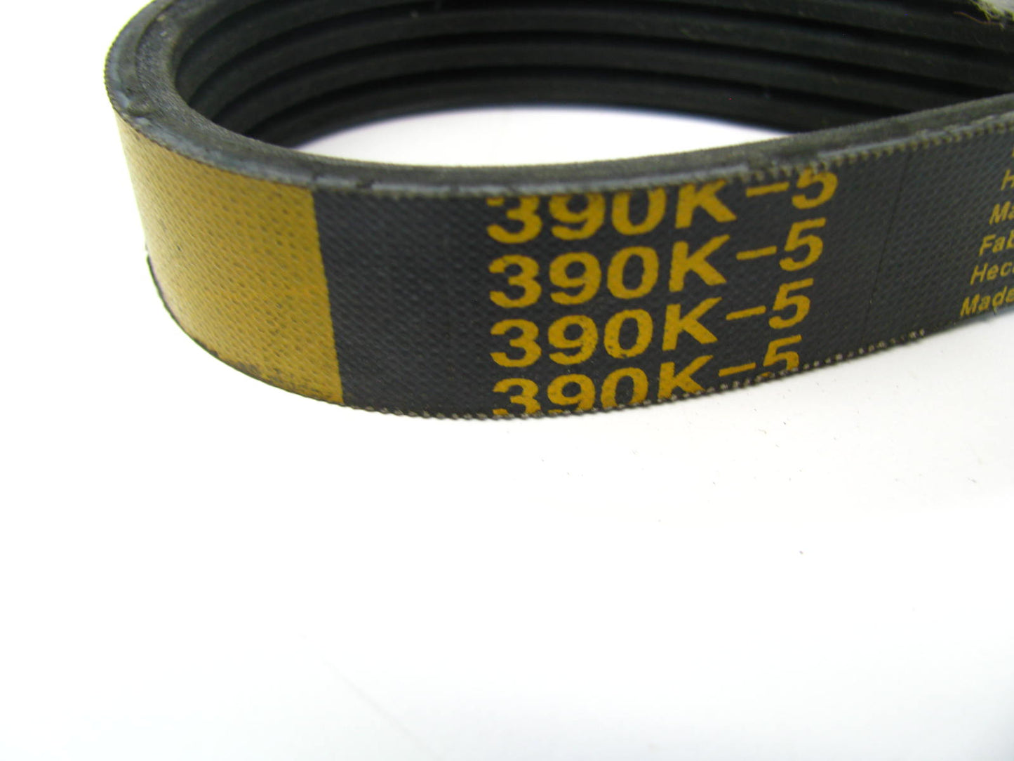 Prestone 390K-5 Serpentine Belt - 0.69'' X 39.50'' - 5 Ribs