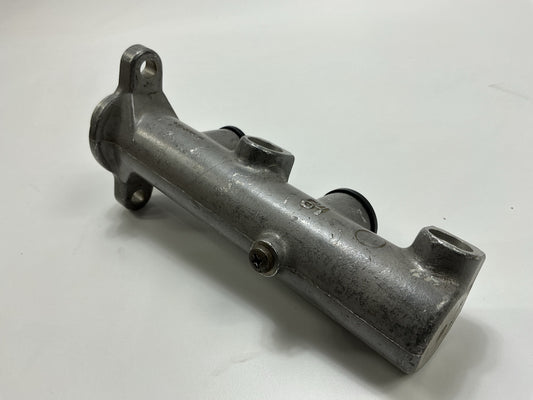 REMAN. Pro Stop M3020 Brake Master Cylinder