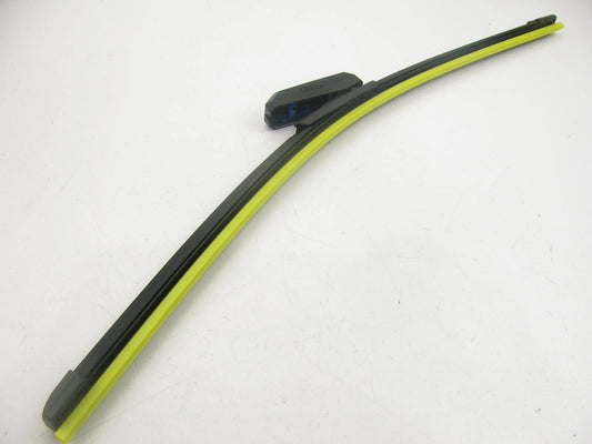 Rain-x 5079280-2 24'' Latitude Water Repellency Windshield Wiper Blade - Left