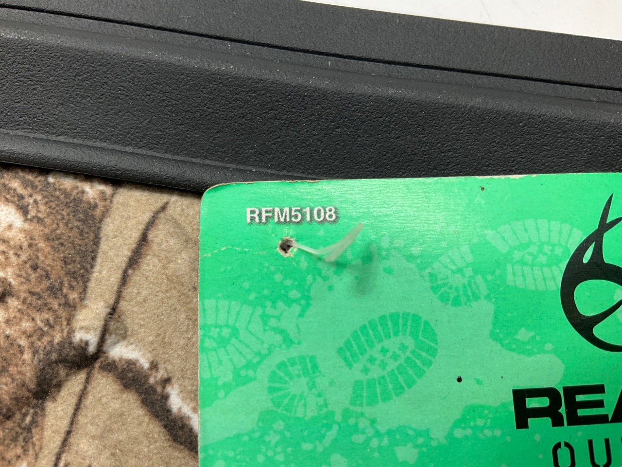 (2) Realtree RFM5108 Universal Camo Pattern Rear Rubber Floor Mats - 16''x13''