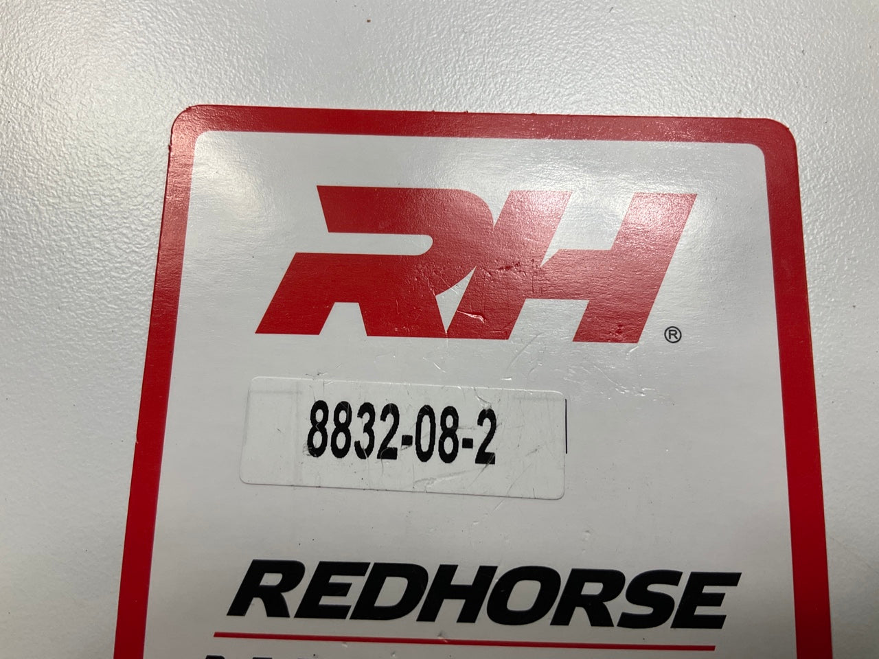 Redhorse 8832-08-02 High Flow Bulkhead Adapter With Washers And Nut, -8 AN