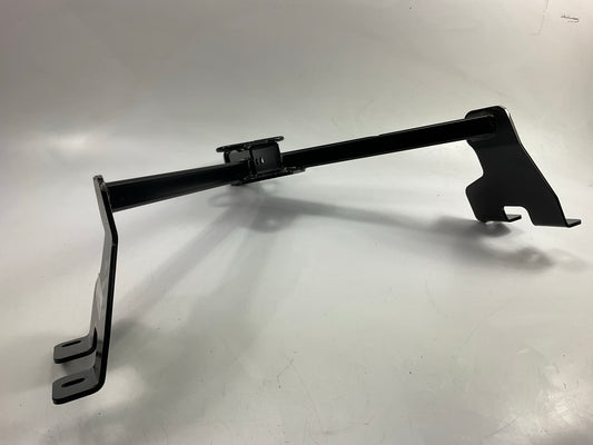 Reese 44581 Class 3 Trailer Hitch For 2005-2009 Subaru Legacy, Outback