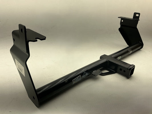 Reese 44698 Class III Trailer Hitch For 2014-2019 Jeep Cherokee