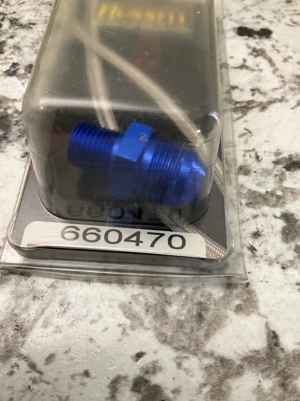 Russell 660470 Adapter Fitting Straight -8 AN Male To 1/4'' NPT Male Aluminum
