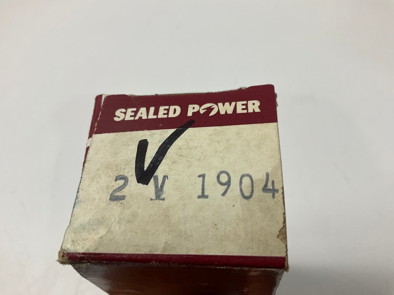 (8) Sealed Power V1904 Exhaust Valve 1955-1993 Chevrolet 262 305 307 350 400-V8