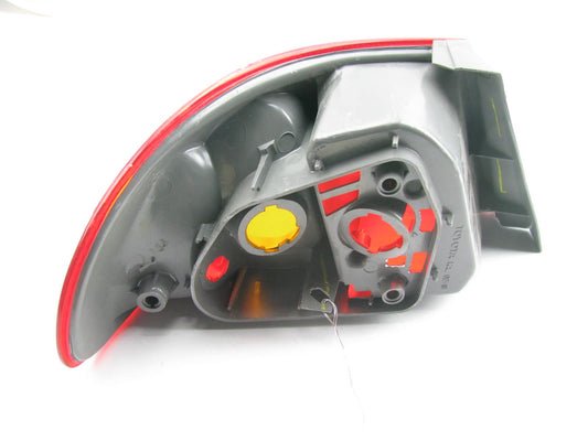 USED - 1998-2002 Toyota Corolla Right Passengers Side Tail Light Lamp 02-19R