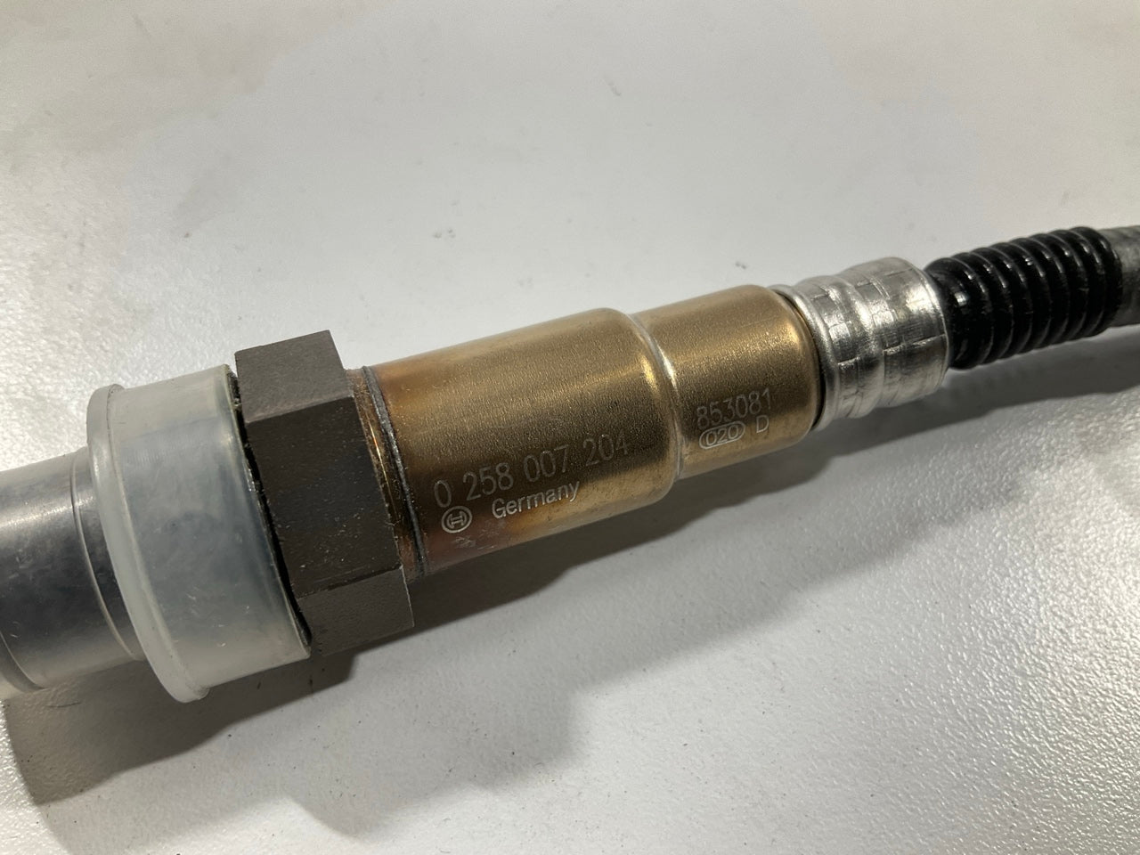 NEW - OUT OF BOX BOSCH 0258007204 Upstream Oxygen O2 Sensor