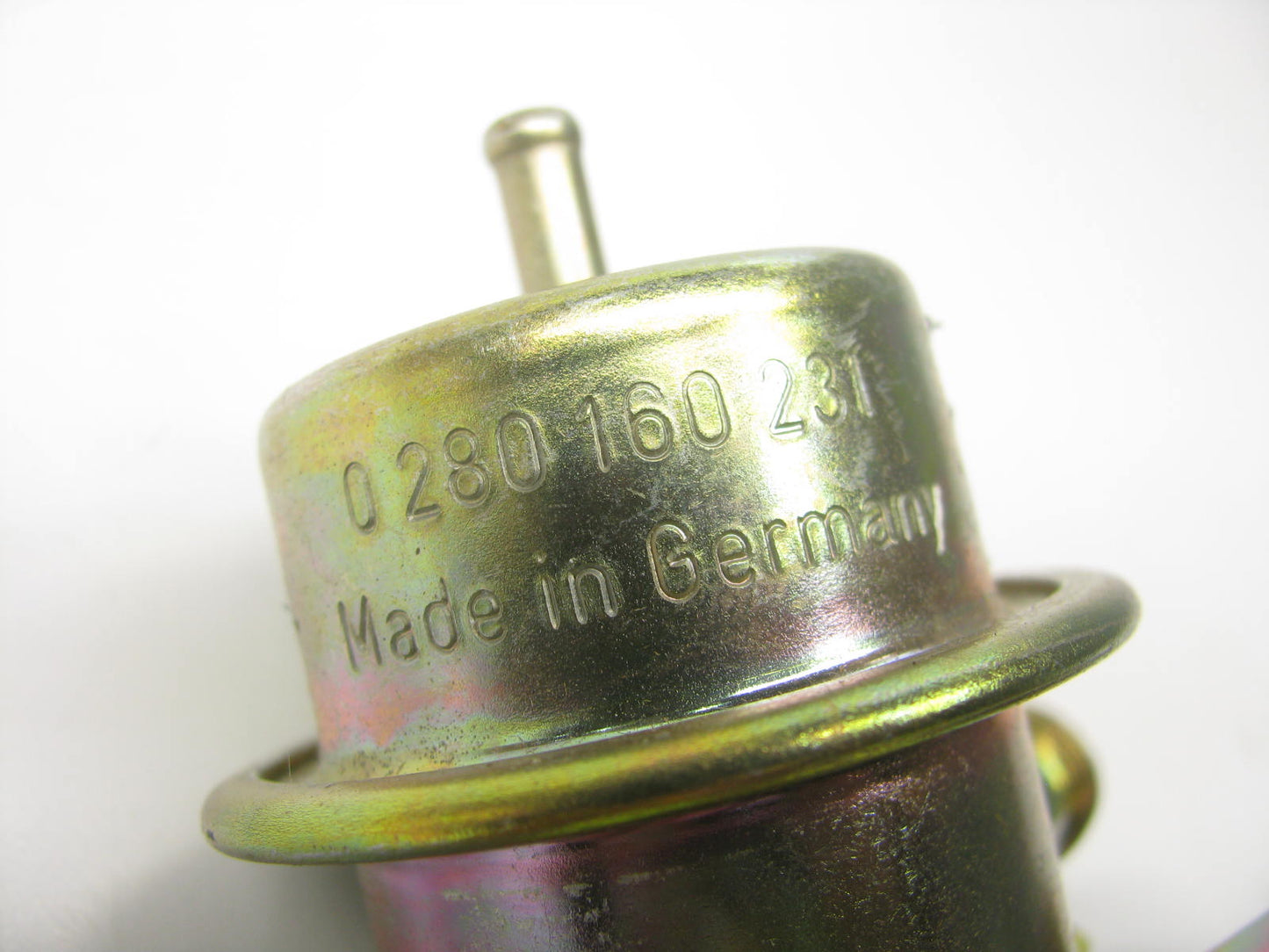 NEW - Out Of Box BOSCH 0280160231 Fuel Pressure Regulator 1984-86 GM 1.8L TURBO