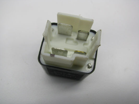 NEW - OUT OF BOX. - OEM DENSO 056700-7141 Accessory Power Relay