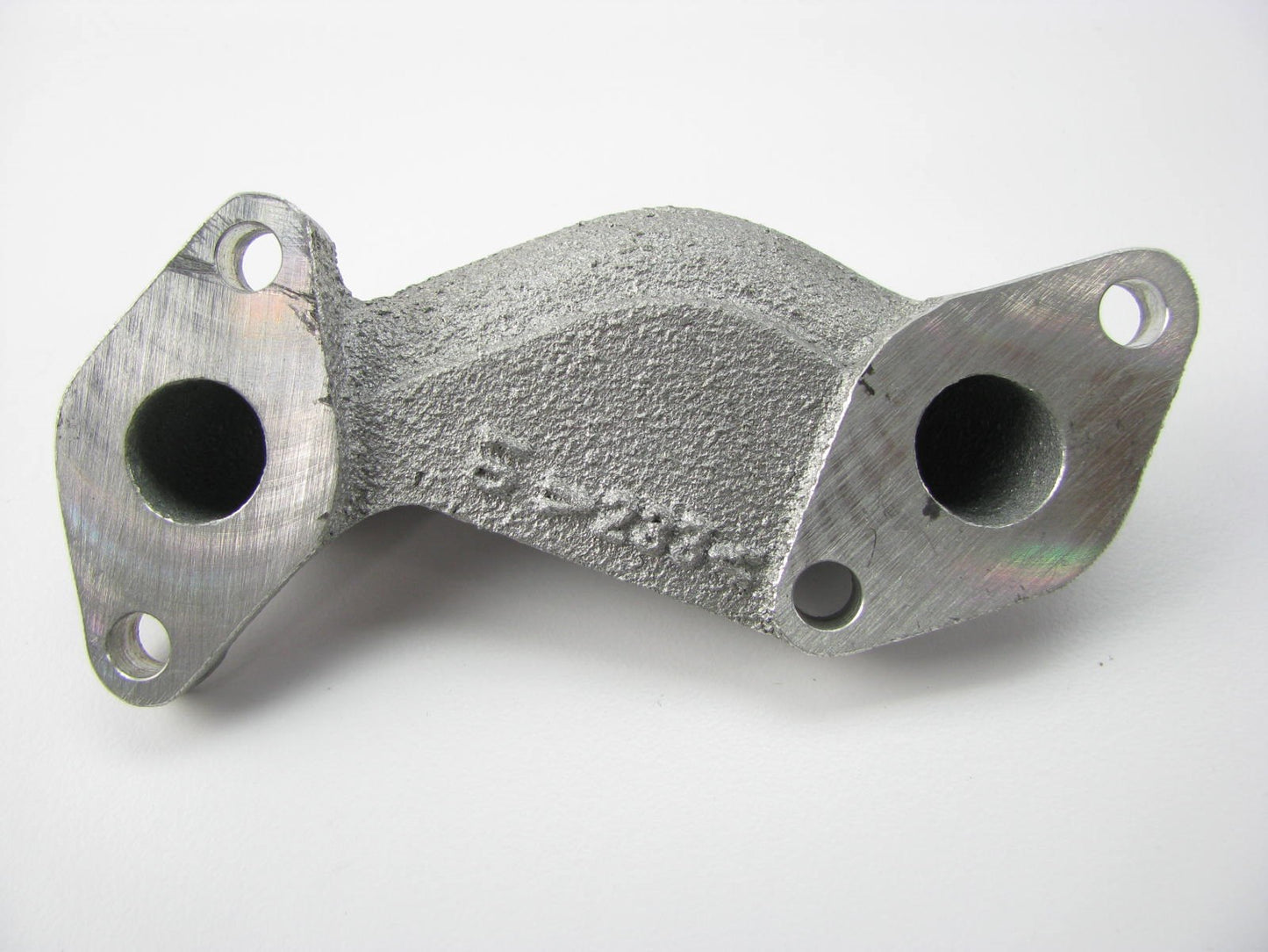 NEW Right Passengers EGR Valve Spacer Plate Adapter Tube Bracket VW # 07D131166A