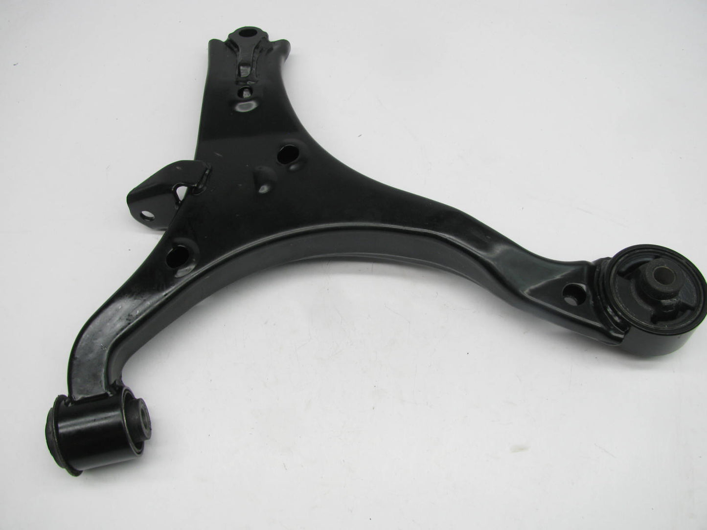 NEW - OUT OF BOX 111402 Front Right Lower Control Arm For 2001-2005 Civic & EL