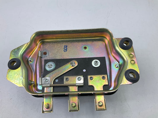 NEW - OUT OF BOX - Delco Remy 1119003 Voltage Regulator 12V D618