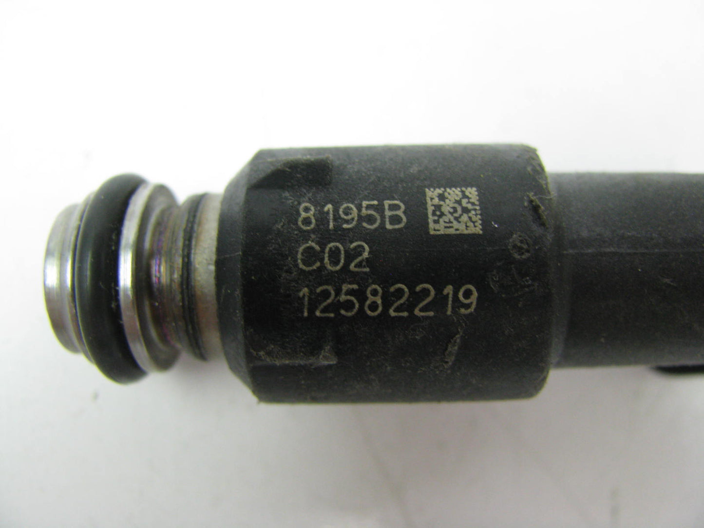 NEW - UNBOXED DELPHI 12582219 Fuel Injector 2005-10 Cobalt, 2007-09 G5 2.2L