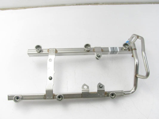 NEW - OUT OF BOX GM OEM Fuel Rail 12590937 For 2005-2007 Malibu, G6 3.5L V6