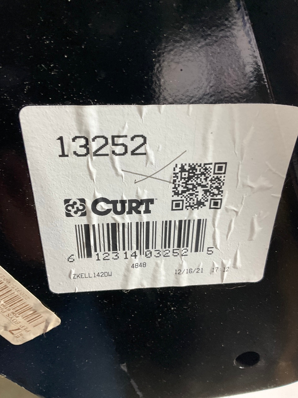 Curt 13252 Class III Trailer Hitch For 2004-2012 GMC Canyon, Chevy Colorado