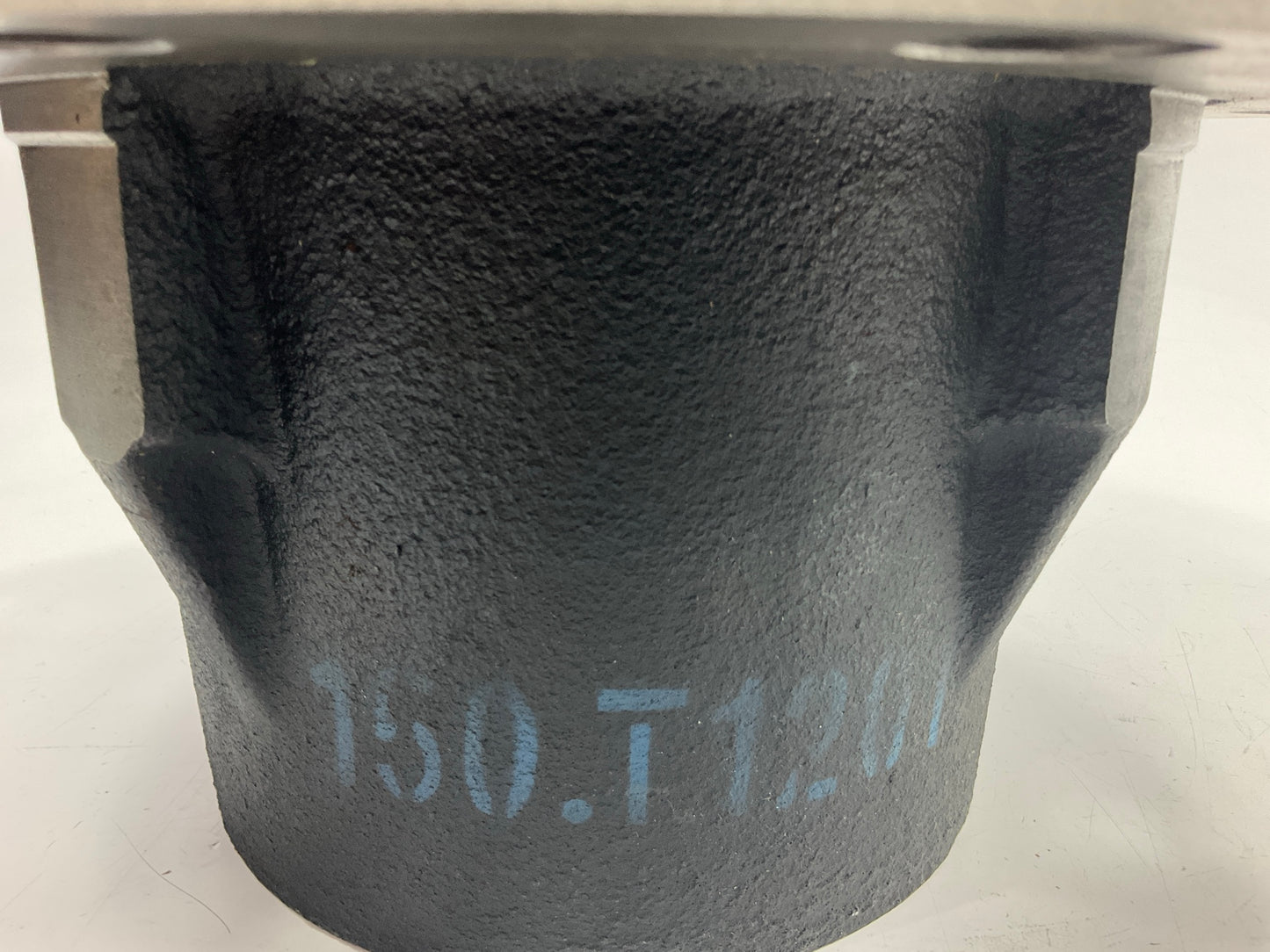 NEW UNBOXED Automann 150.T1201 Outboard Mount Wheel Hub