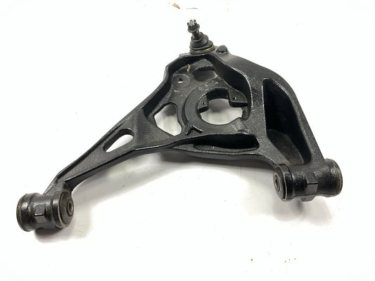 New UNBOXED 15750832 Front Left Lower Control Arm Ball Joint 03-20 Chevy Express