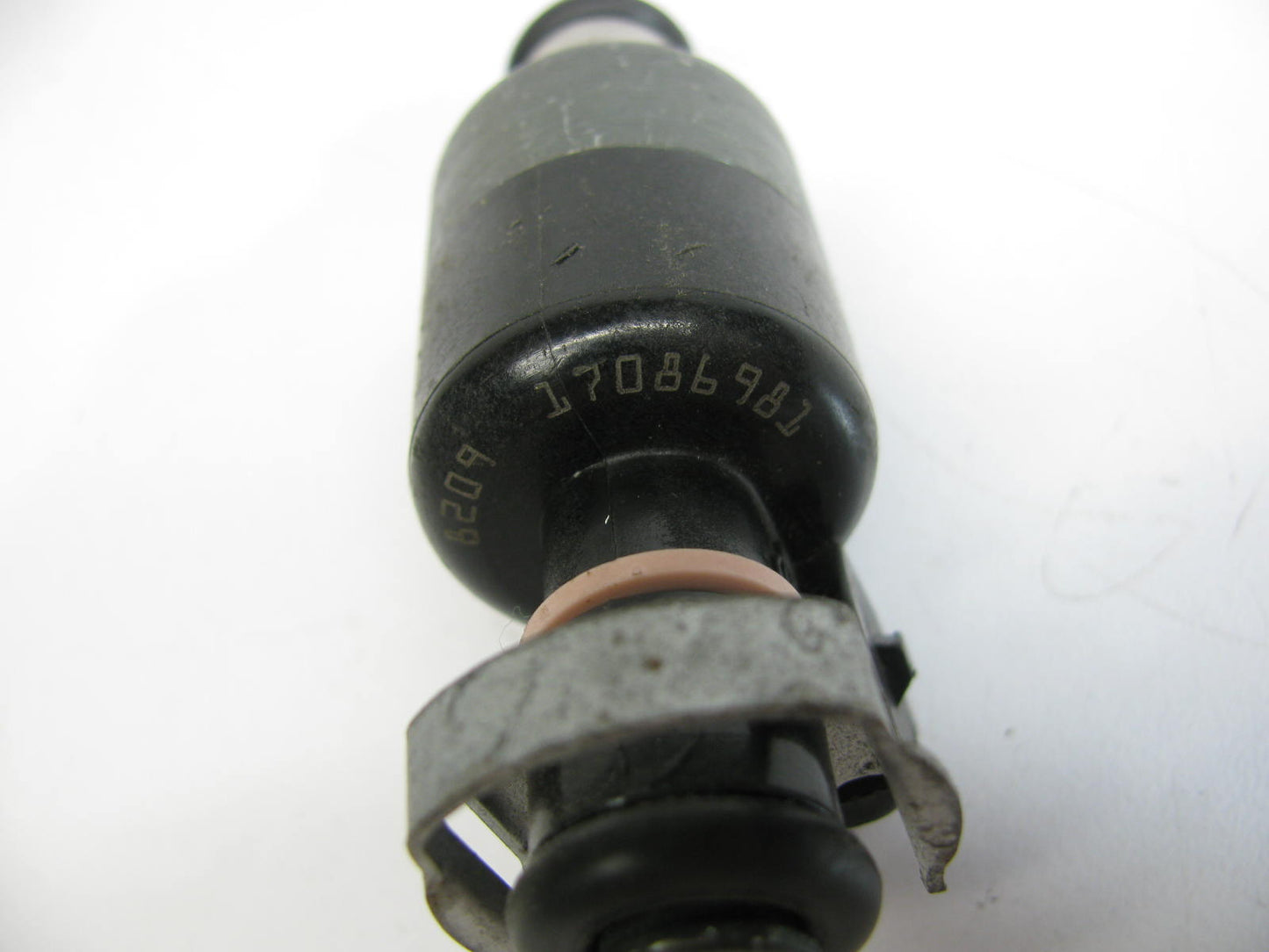 Spark 17086981 / FJ102 Fuel Injector -BULK PACKED-