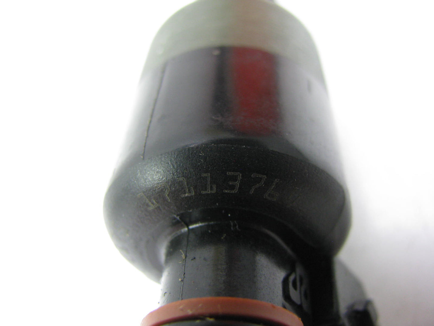 (1) NEW - OUT OF BOX OEM GM # 17113764 Fuel Injector