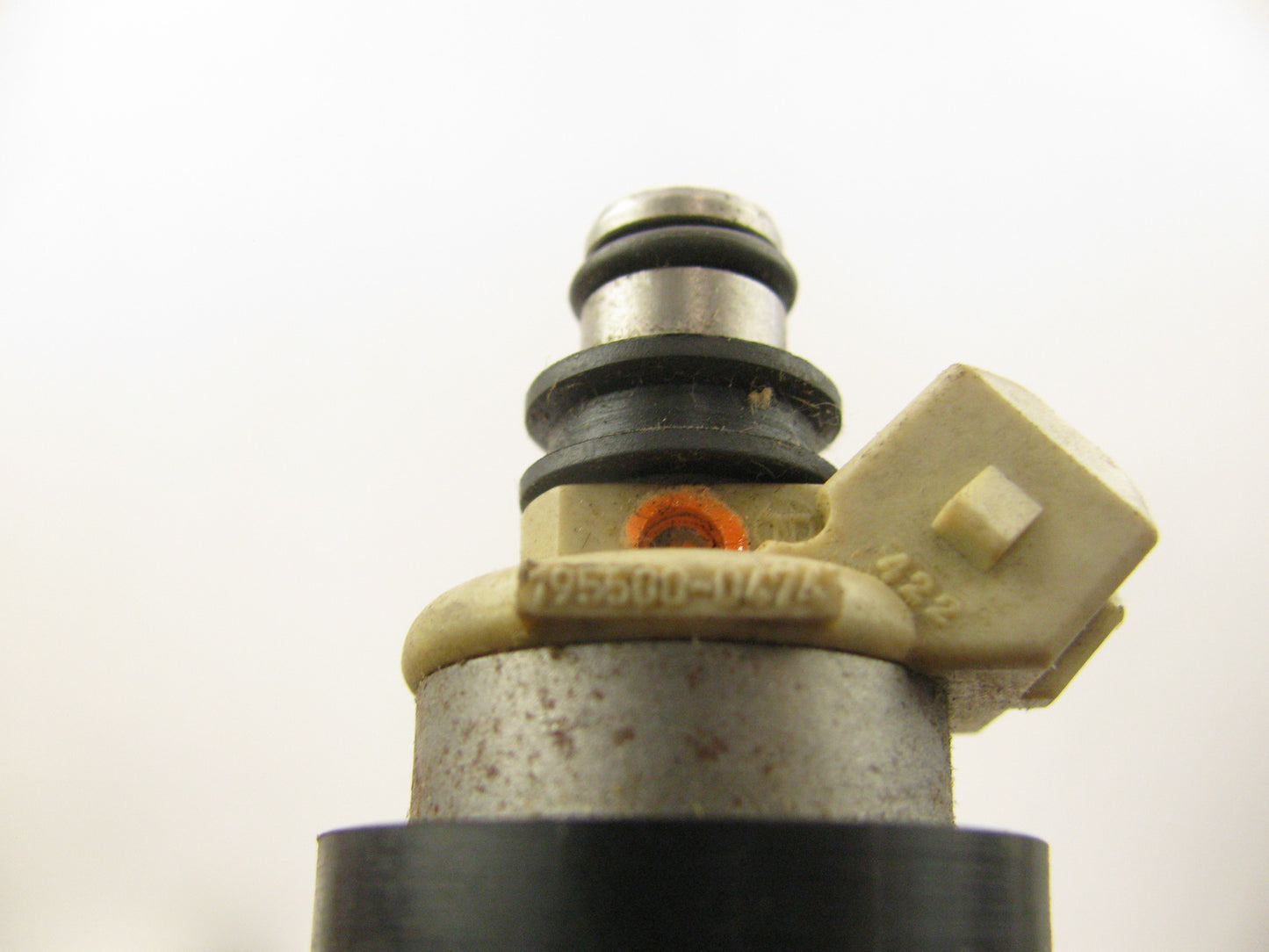NEW - OUT OF BOX 195500-0474 Fuel Injector For 1979-1988 Toyota 2.2L 2.4L 2.8L