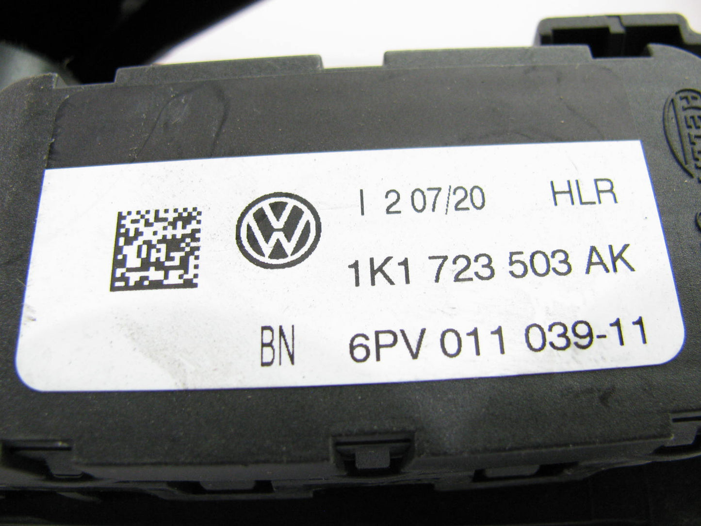 NEW OUT OF BOX - OEM VW Audi 1K1723503AK Accelerator Pedal Sensor