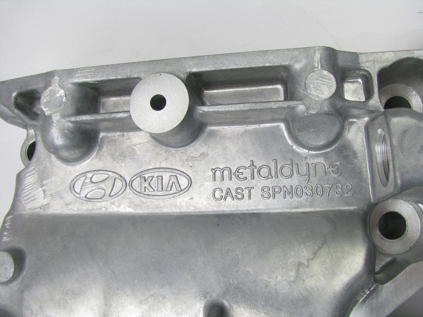 NEW - UNBOXED OEM Lower Timing Cover 21351-3F311 For Kia Borrego 4.6L V8