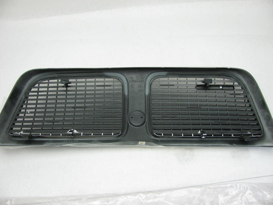 NEW - OUT OF BOX 22534336 Front Grille (WHITE) For 1990-92 Pontiac Grand AM