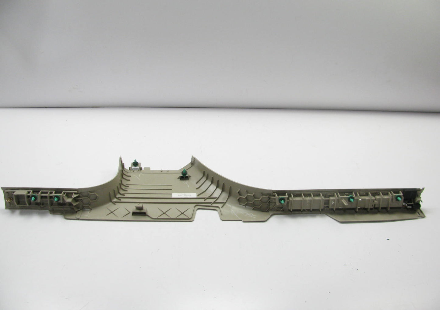 NEW OUT OF BOX OEM GM Left Driver Side Illuminated Door Sill 22782176 For 10 SRX