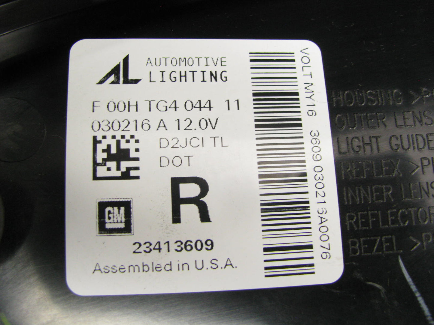 USED OEM GM RH Passenger Side Outer Tail Light For 2016-2019 Chevrolet Volt