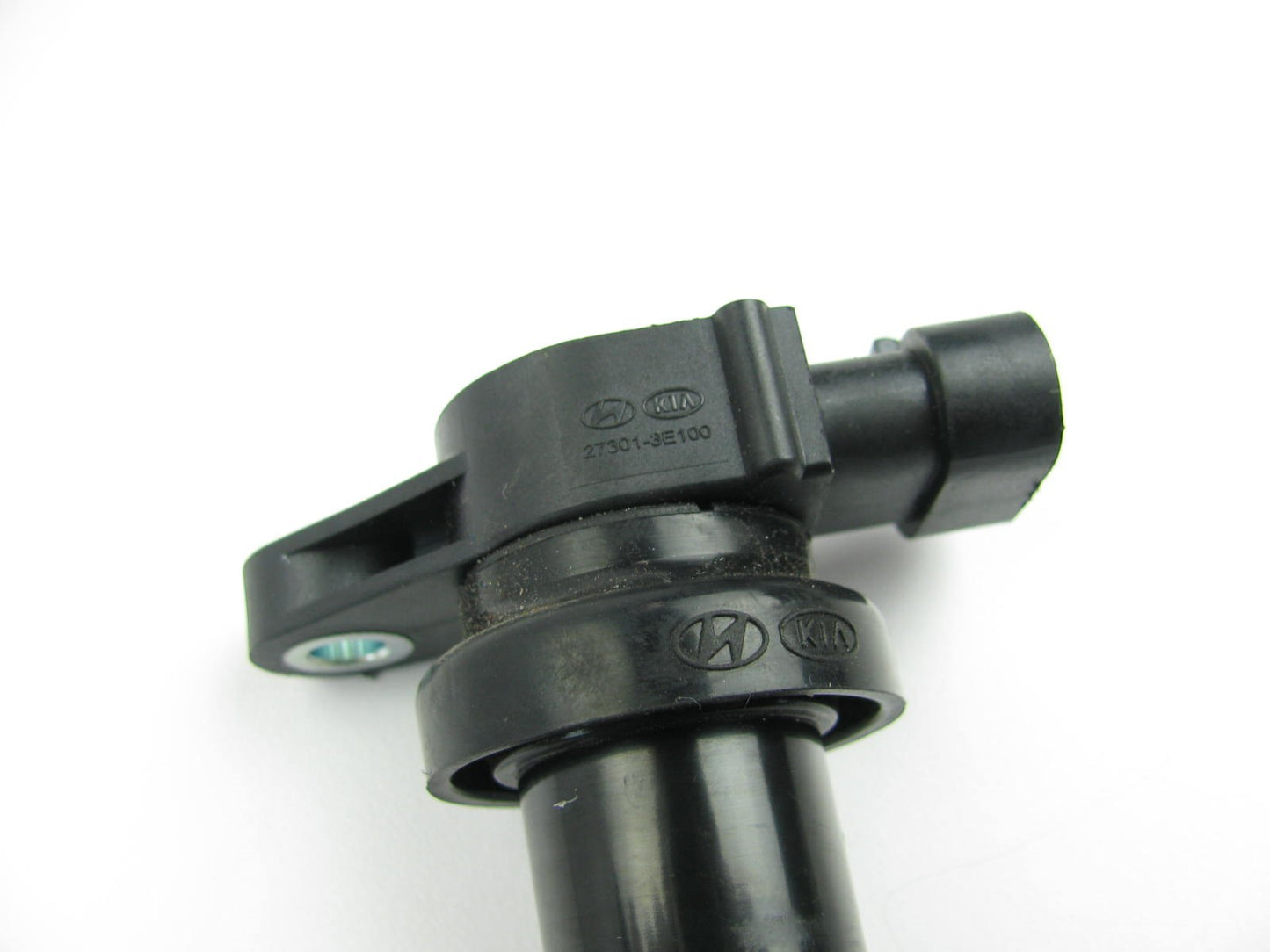 NEW - OUT OF BOX - OEM For Hyundai Direct Ignition Coil 27301-3E100