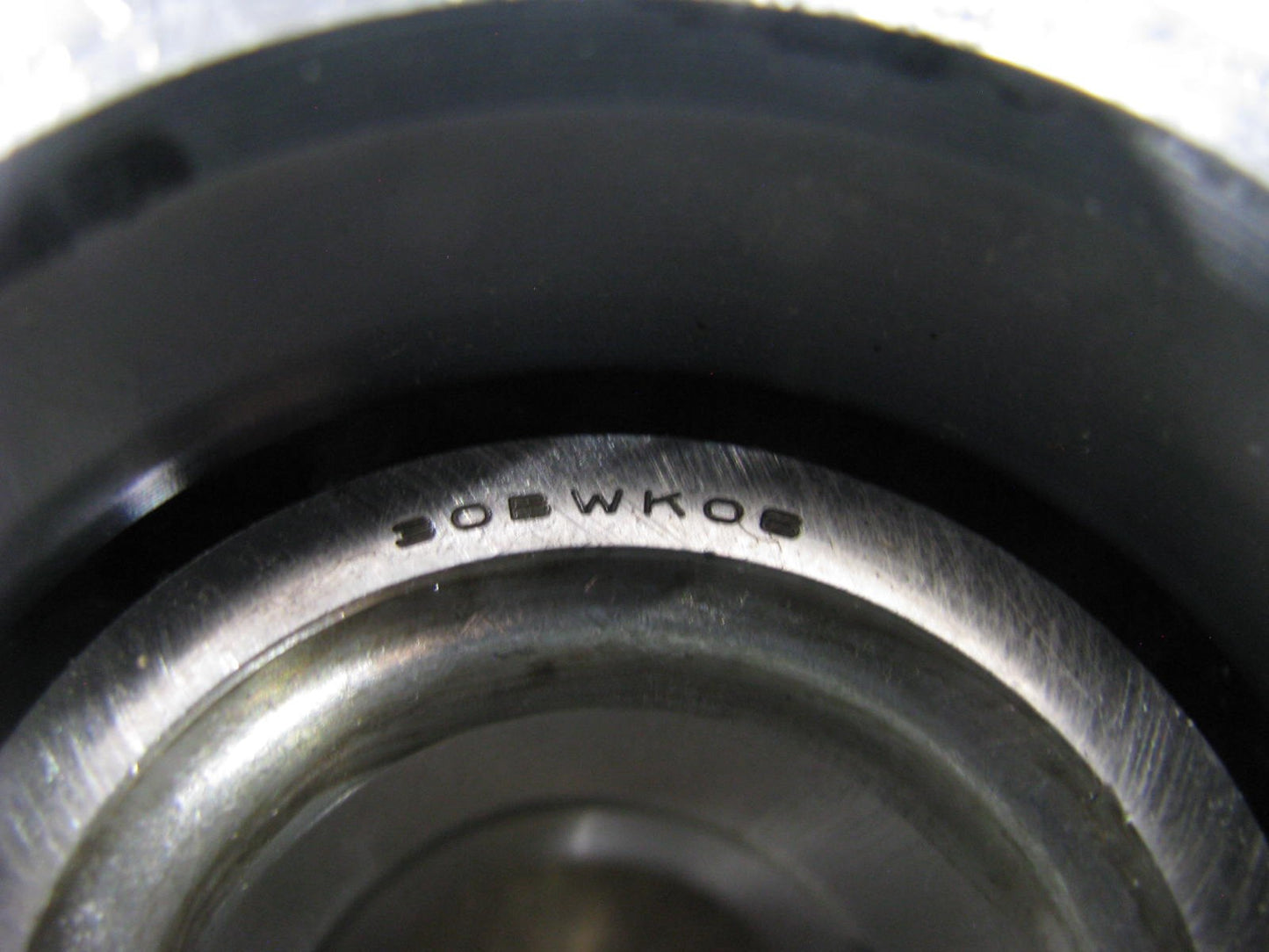 NEW - OUT OF BOX - NSK 30BWK06 REAR Wheel Bearing & Hub