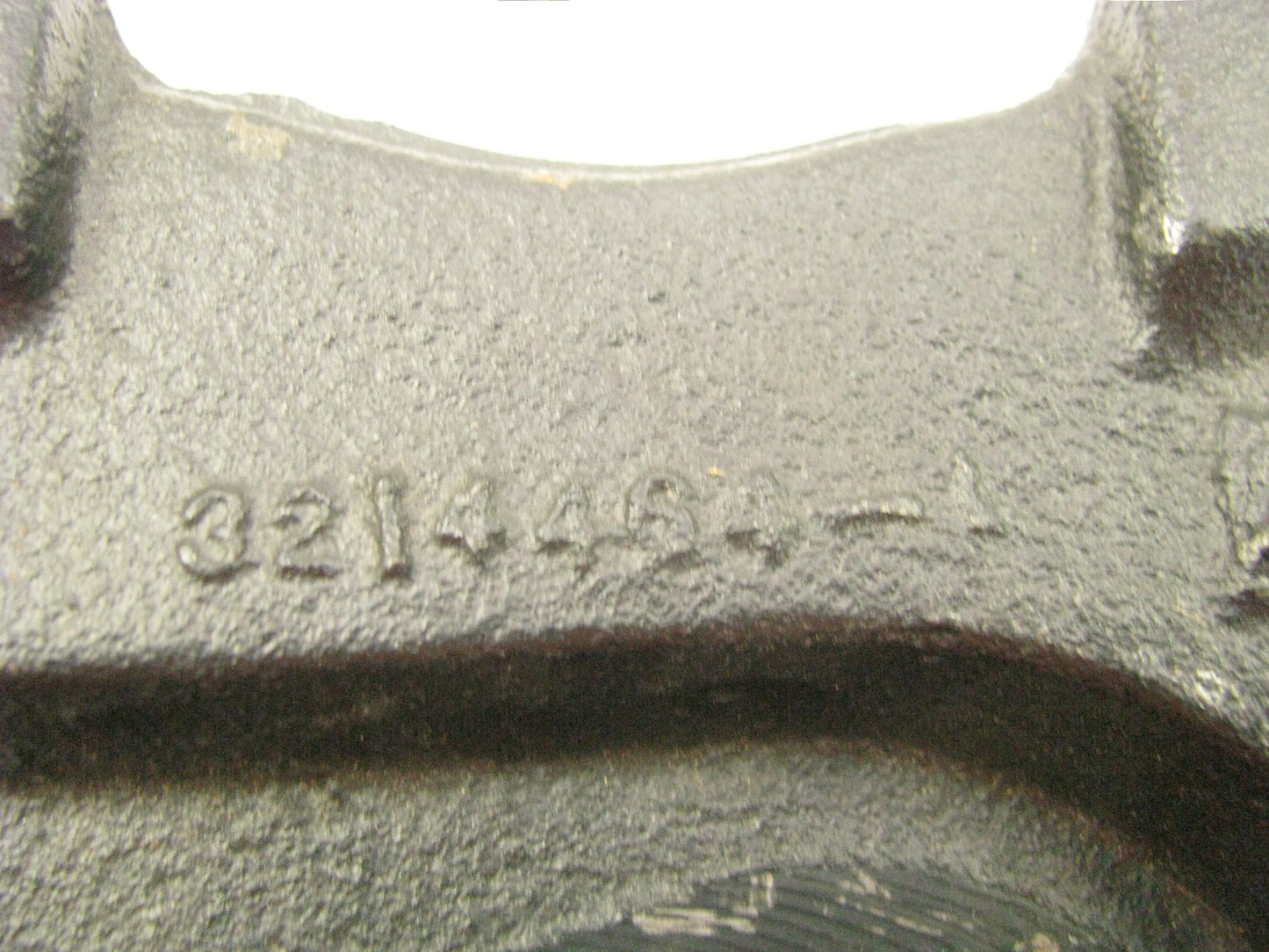 NEW UNBOXED 1997-98 Navigator LEFT Drum Brake Backing Plate Parking Brake Shoes