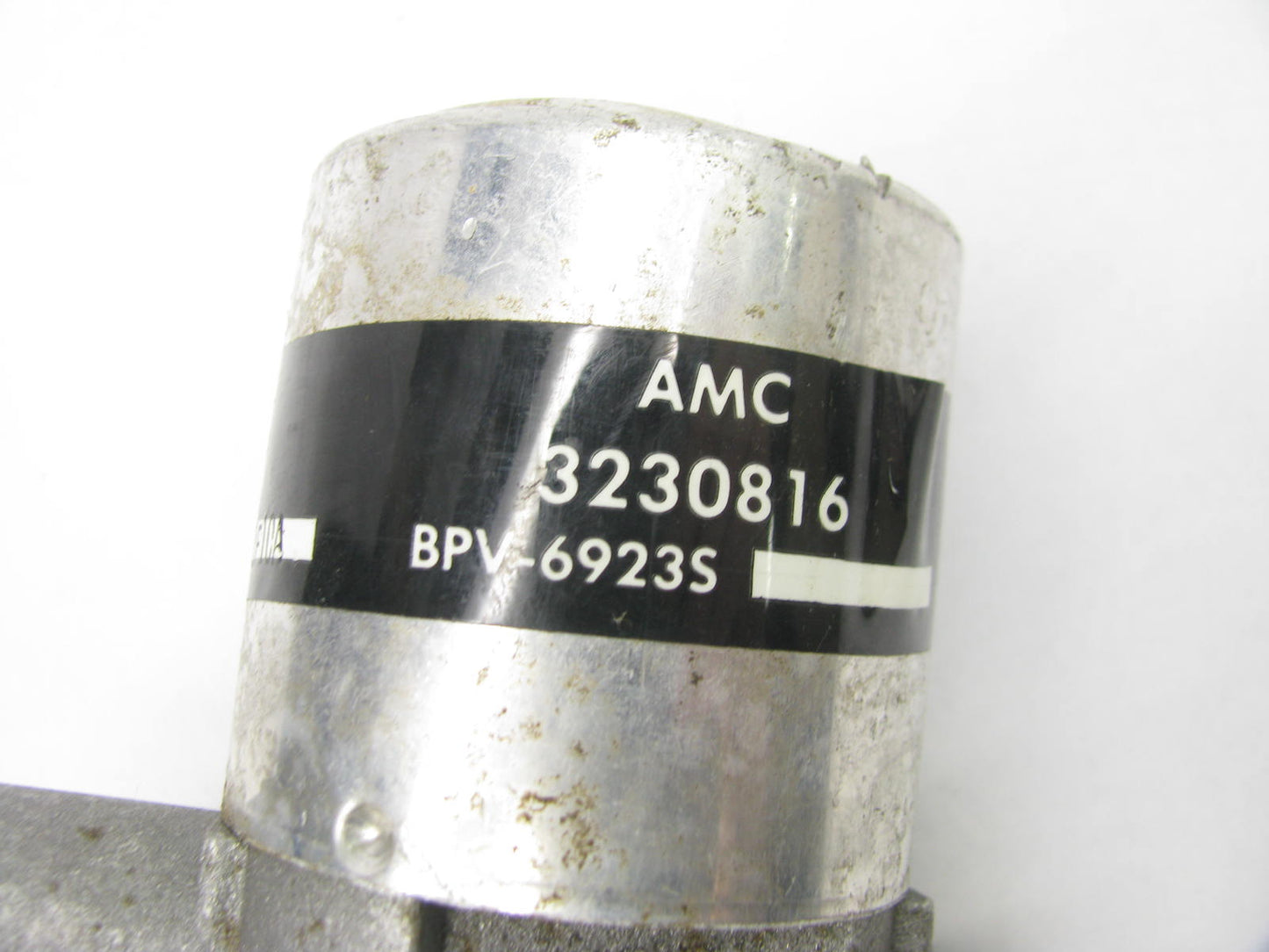 NEW - OUT OF BOX 3230816 Air Bypass Diverter Valve - 3223634