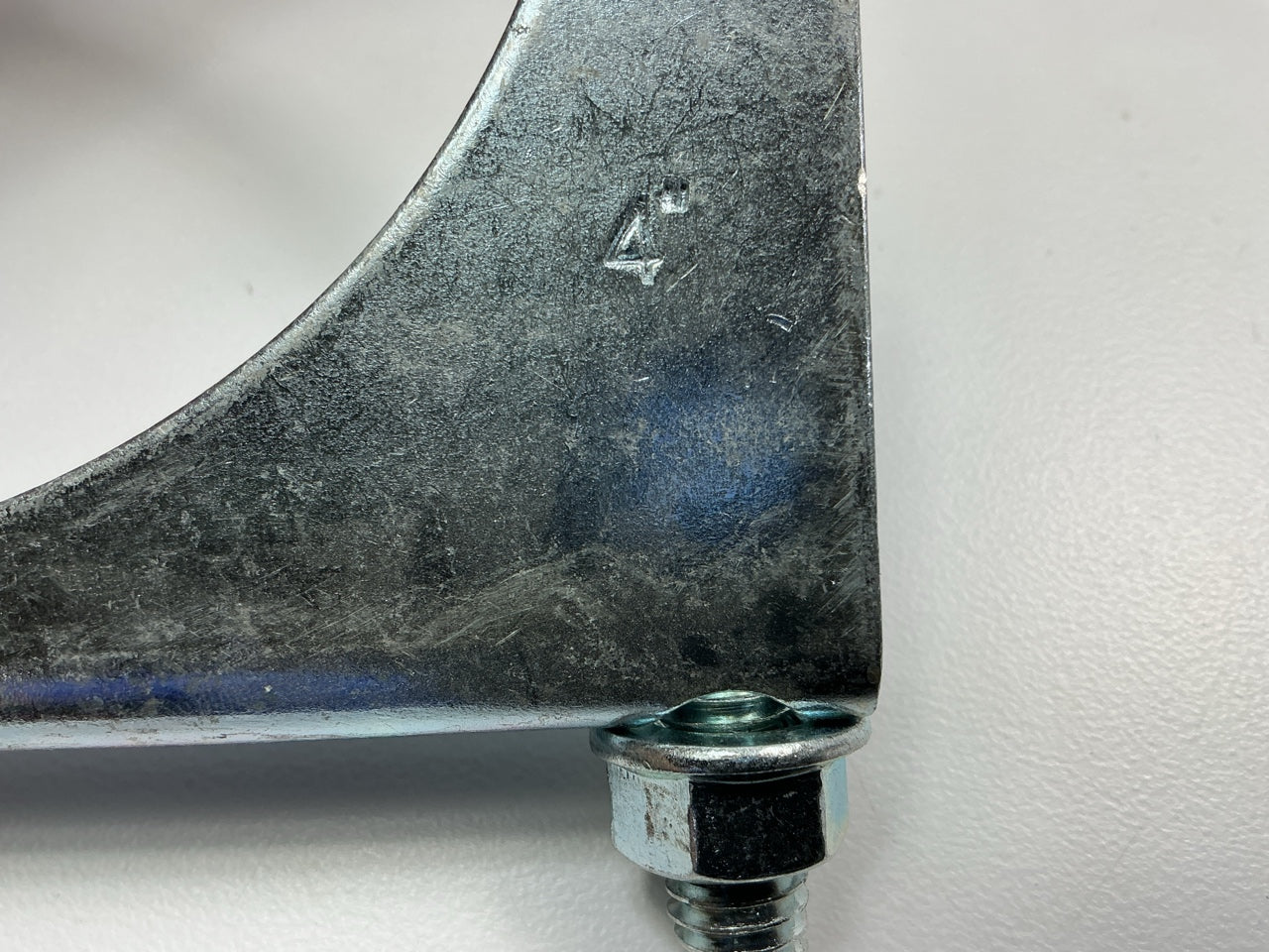 NEW 33304 Heavy Duty Exhaust Clamp 4'' Muffler Clamp