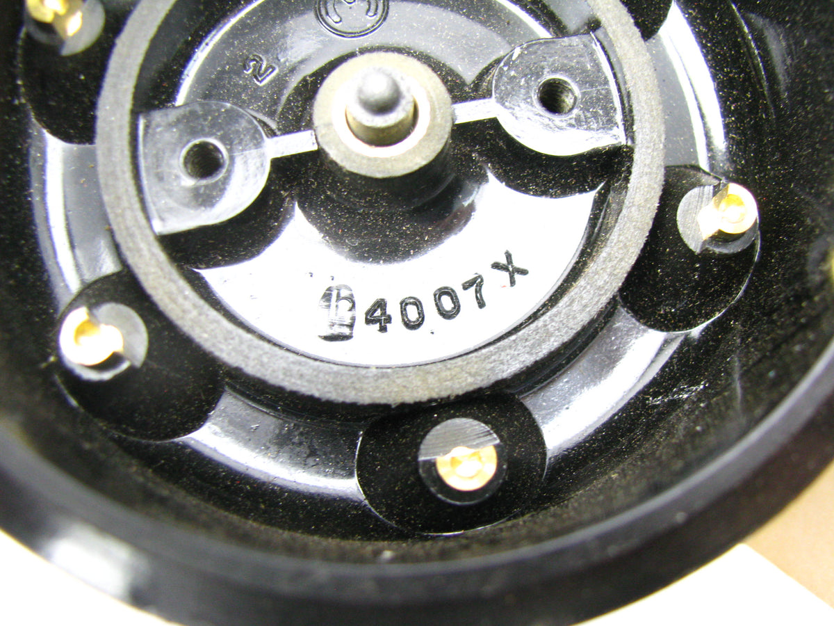 NEW - OUT OF BOX MALLORY 4007 Ignition Distributor Cap - Black Bake-A-Lite 6 CYL