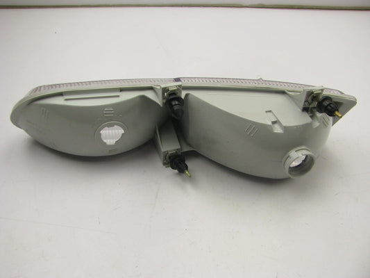 USED - OEM 1992-1995 Ford Taurus Right Passengers Side Headlight Head Lamp