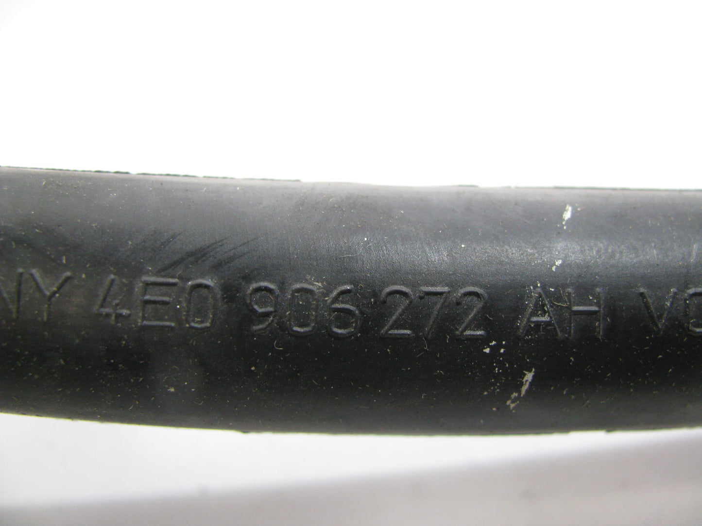 NEW - OUT OF BOX 4E0906272AH Emission System Vapor Hose Tube For 2004-2010 Audi
