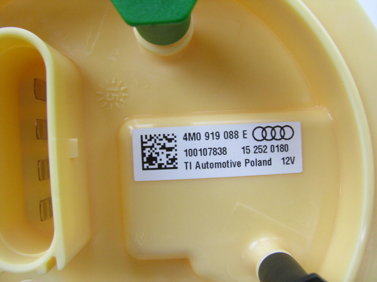 NEW OUT OF BOX - 4M0919088E Fuel Pump Module OEM For 2016-2017 Audi Q7