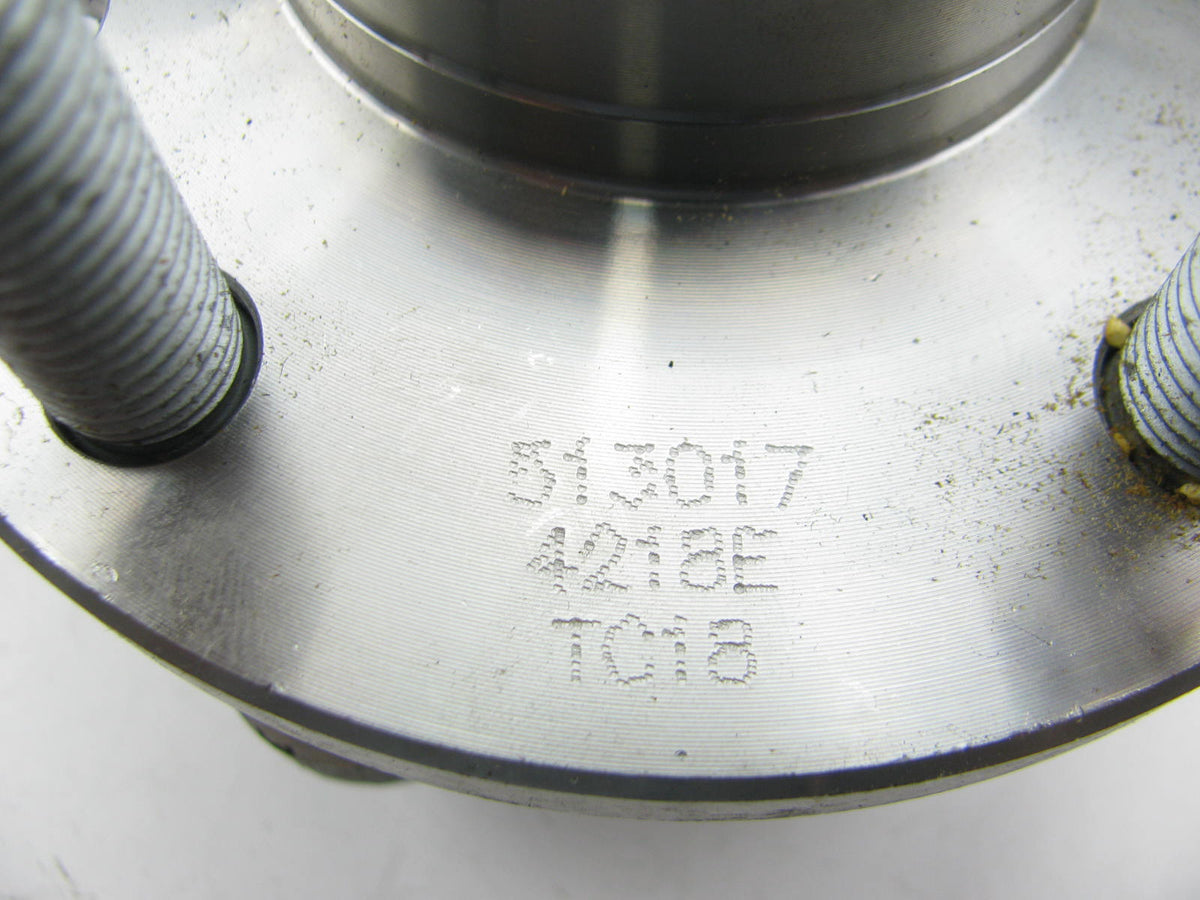 NEW - OUT OF BOX - 513017 Front Wheel Hub & Bearing