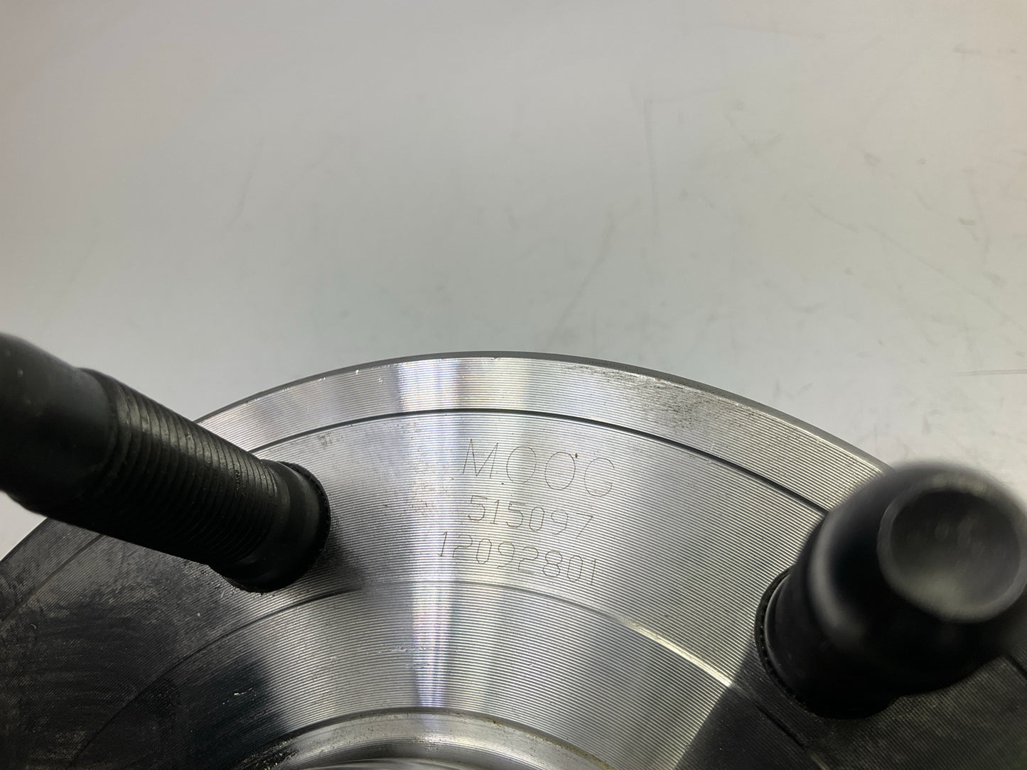 NEW - OUT OF BOX Moog 515097 Front Wheel Hub Bearing