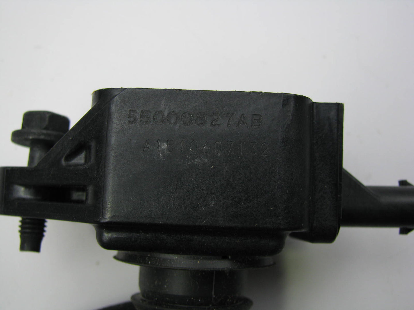 NEW - OUT OF BOX - OEM Direct Ignition Coil For 2013-2014 Dodge Dart 2.0L