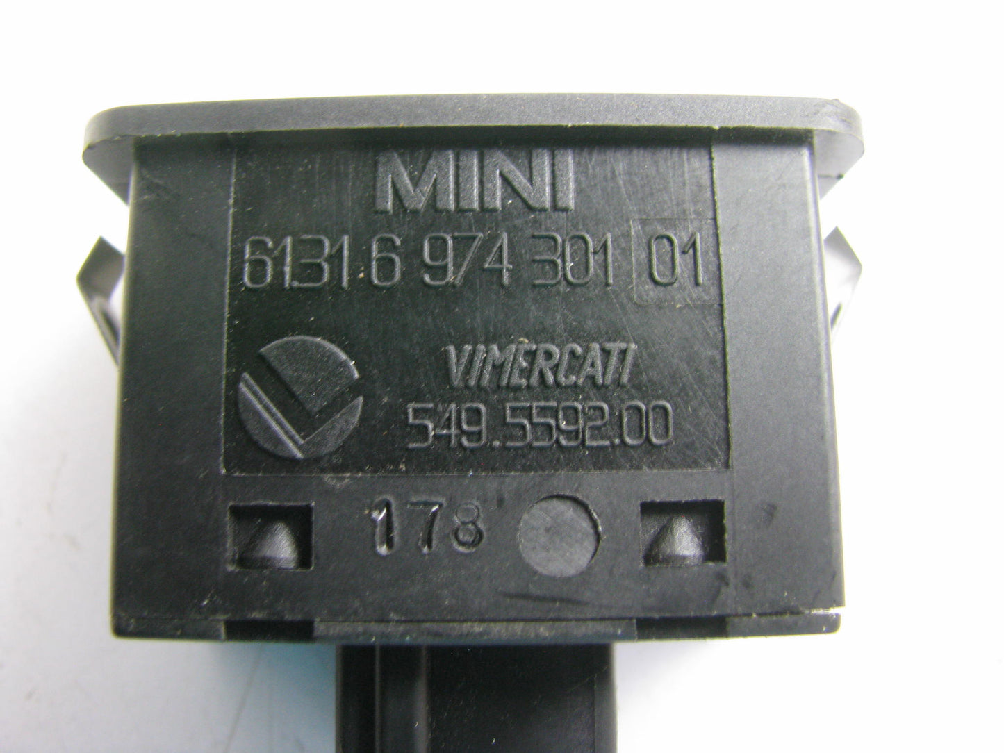 NEW UNBOXED 6131697430101 Window Switch Control Switch For 02-06 Mini Cooper R52