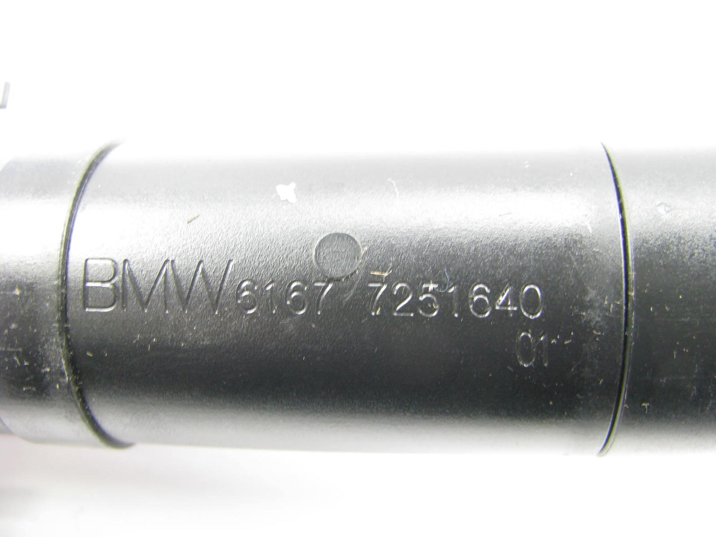 NEW - OUT OF BOX - OEM Genuine BMW 61677251640 Headlight Washer Spray Nozzle