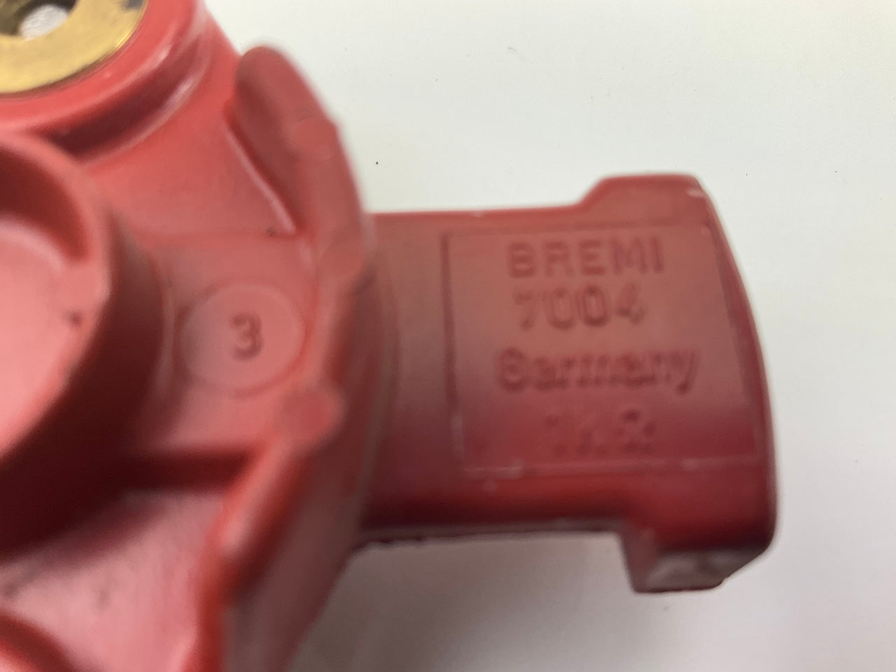 NEW - OUT OF BOX BREMI 7004 Ignition Distributor Rotor 12111734110