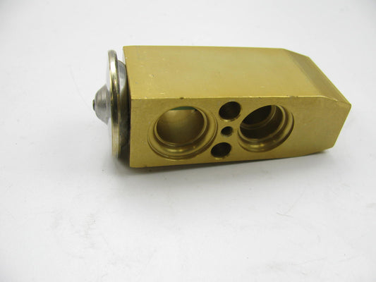 NEW - OUT OF BOX 709-0008 A/C Expansion Valve